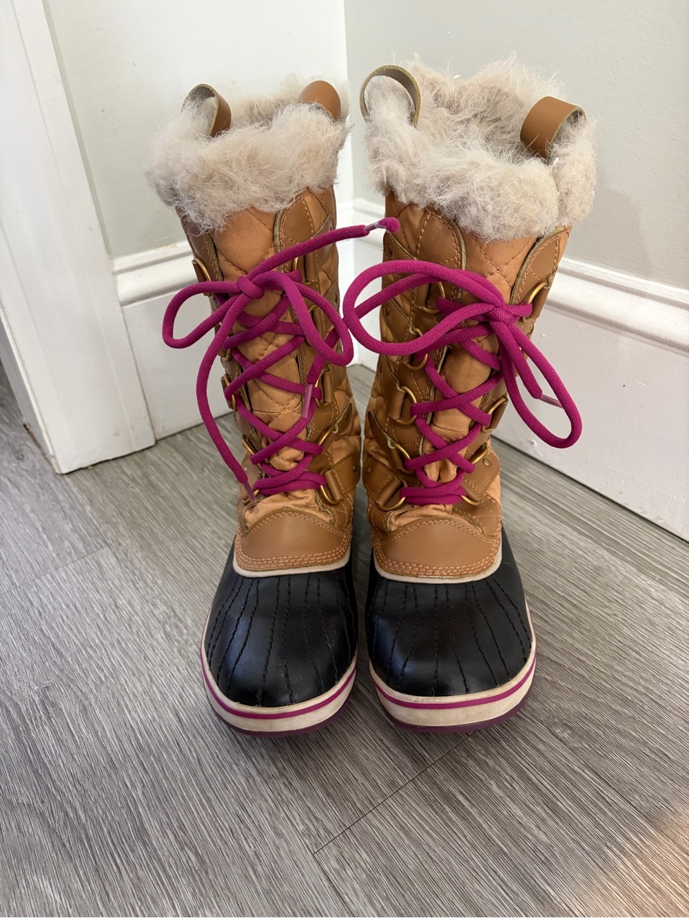 Sorel Tan and Black Winter Boots with Pink Laces